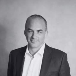 Jochen Lennhof  headshot